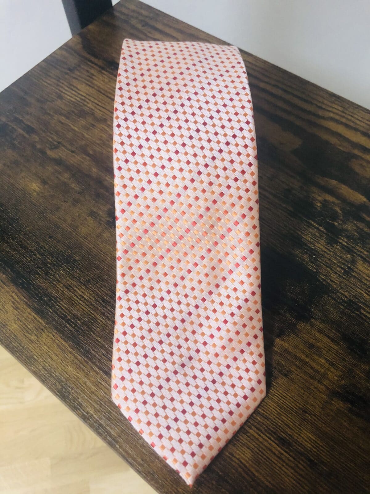 Luxusní nová kravata