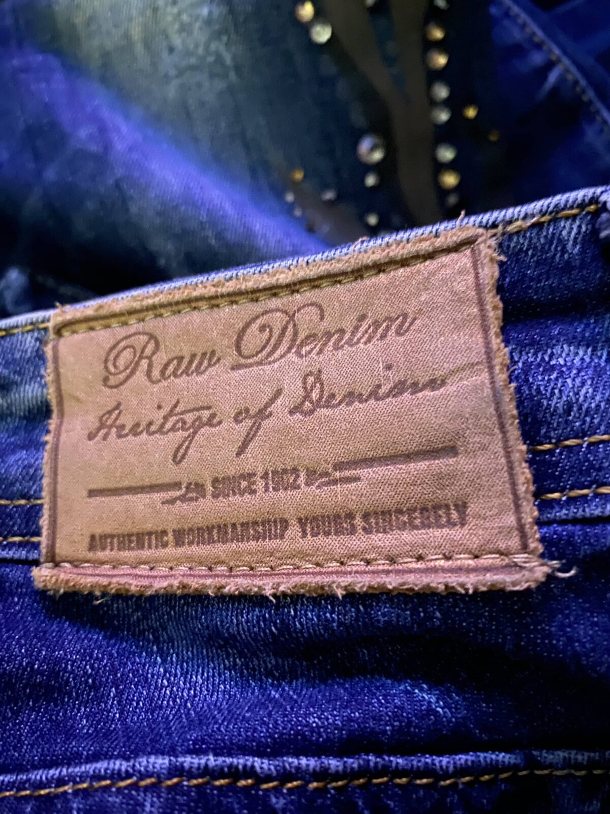 Luxusní dámské jeans - Raw denim - 34/28