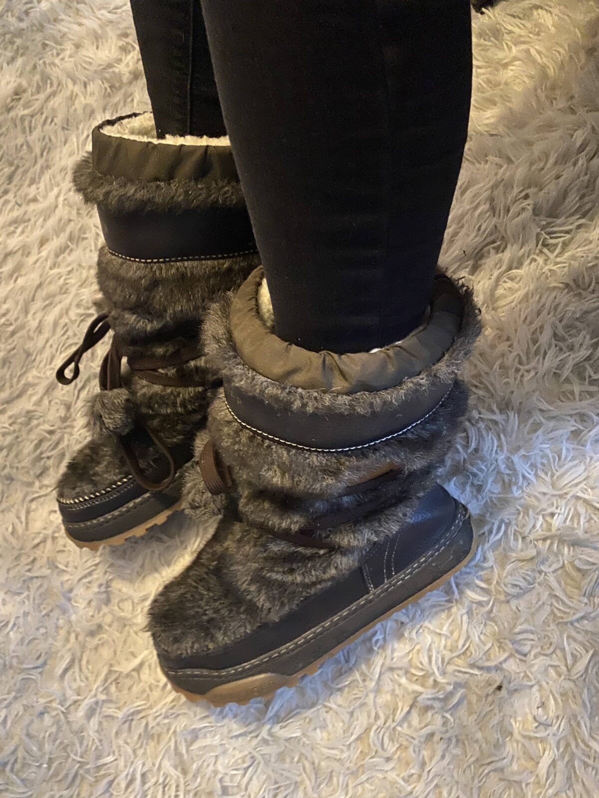 Zimní teplé dámské kožíškové boty - 37